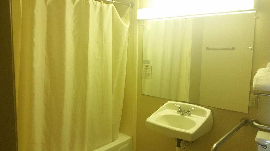 Royal Inn Alachua Bilik gambar